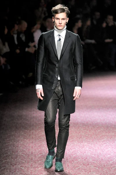 Look 34